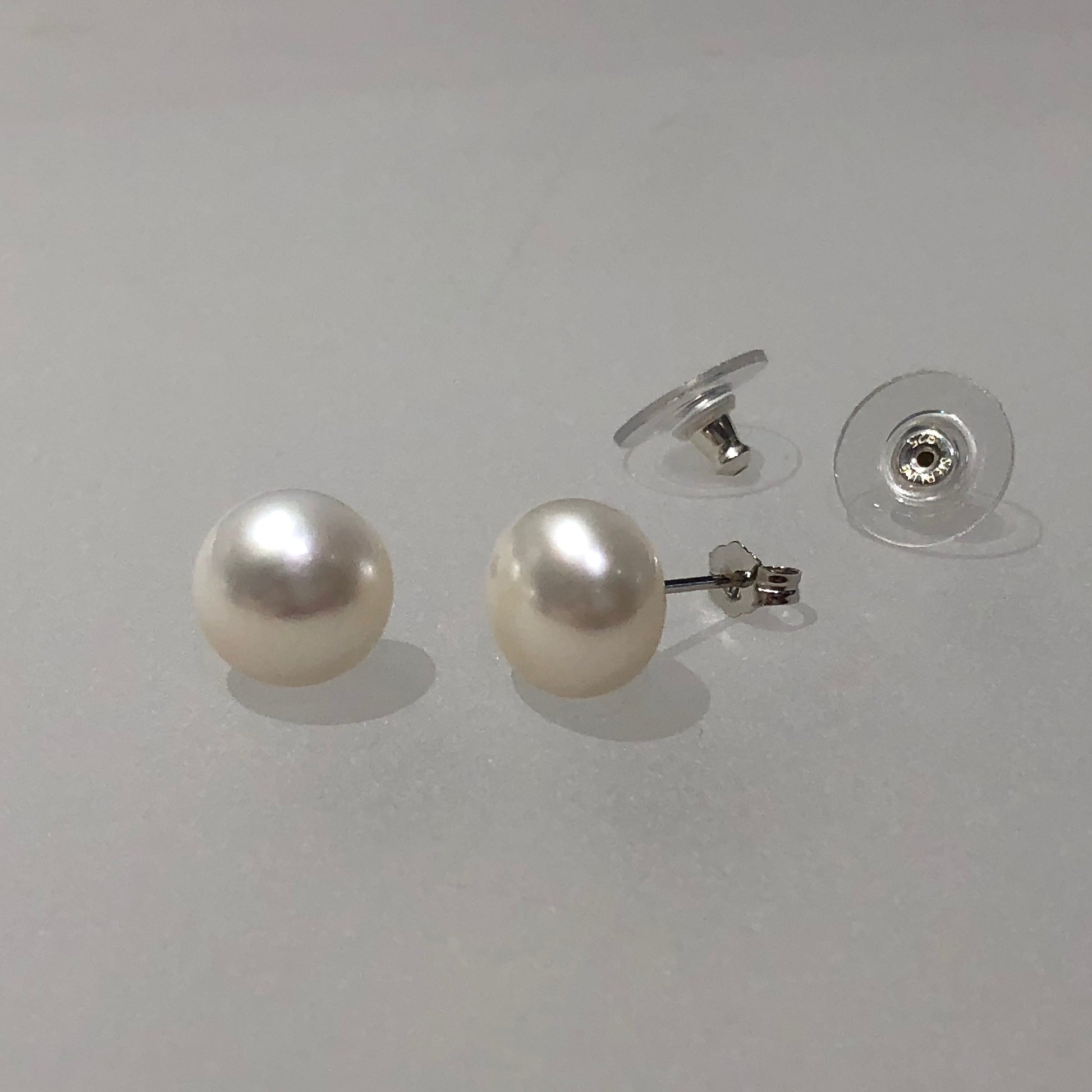 Arpaia Jewelry 11-11.5 white button Cultured Pearl Stud Earrings in Silver