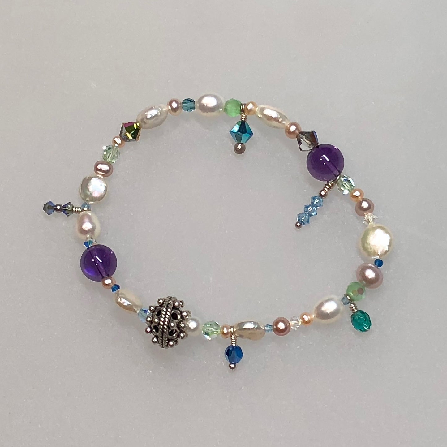 Arpaia amethyst & pearl stretch bracelet