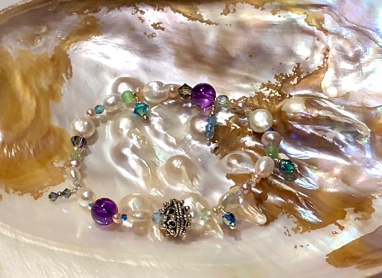 7" amethyst pearl stretch bracelet Arpaia Jewelry