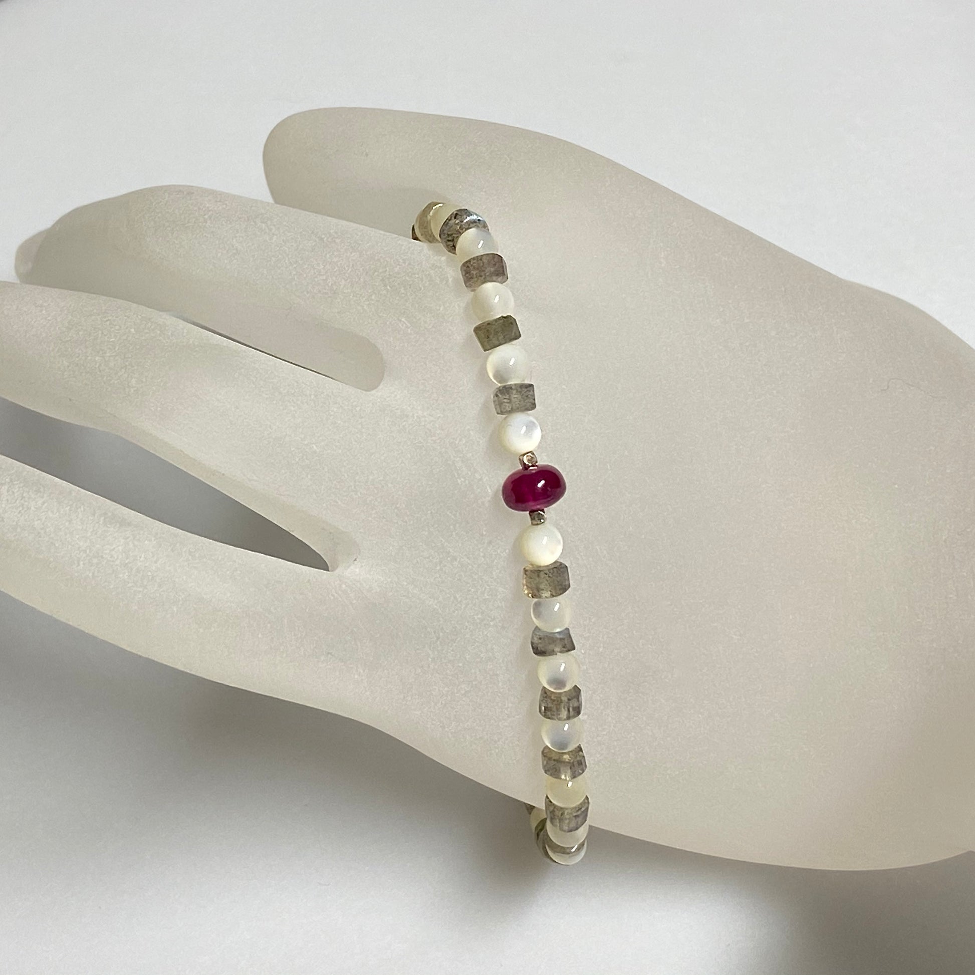 uby, labradorite, mother of pearl gemstone 7" stretch bracelet / Arpaia Jewelry