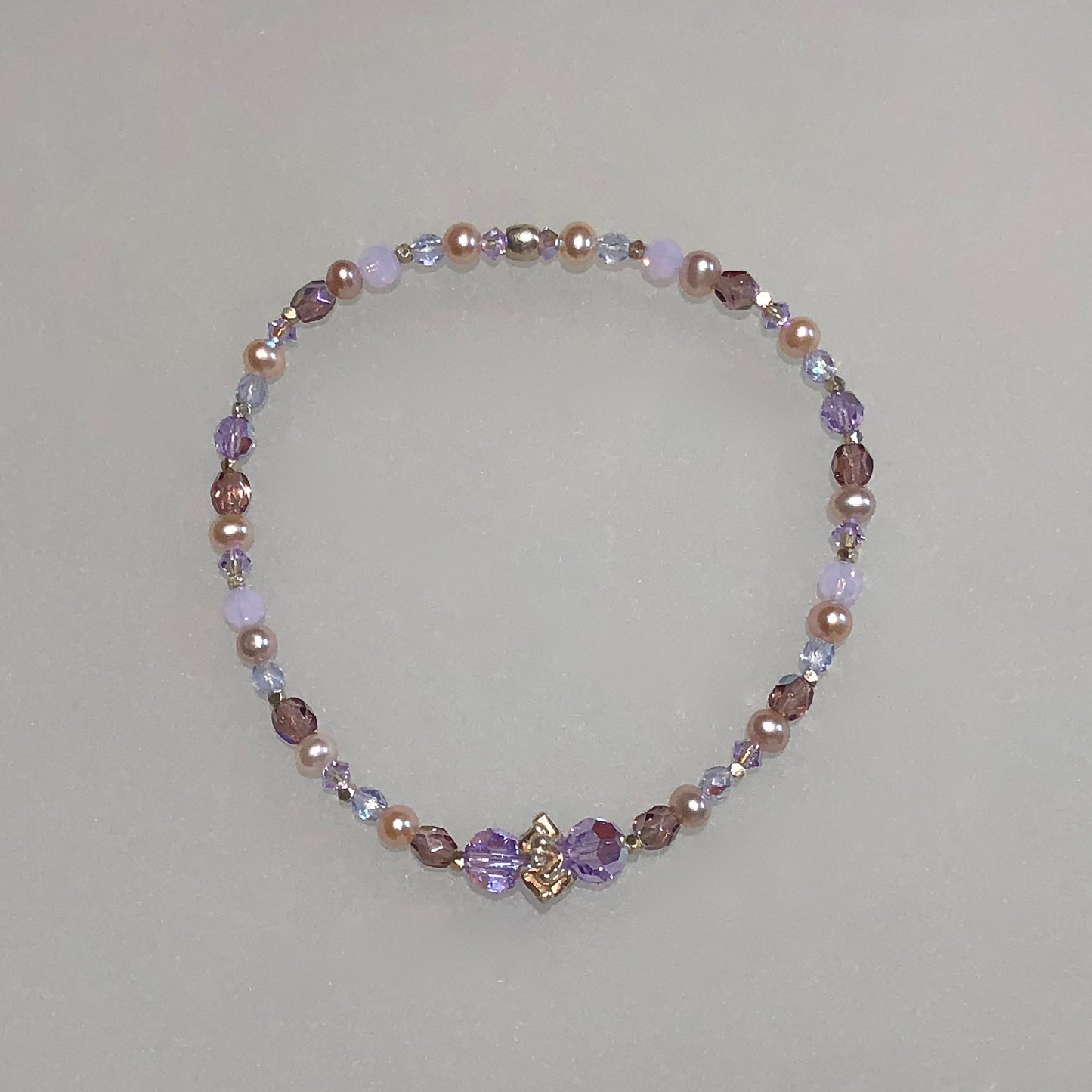 Arpaia 7.25" stretch pink & lavender pearl, glass, crystal bracelet